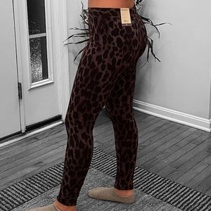 🔥 NWT Petite Small Legging - Leopard 🐆 Print